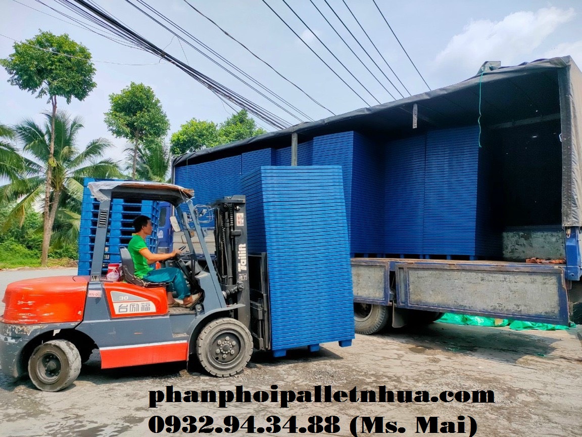 Công ty bán pallet nhựa kê hàng, tấm nhựa kê hàng uy tín