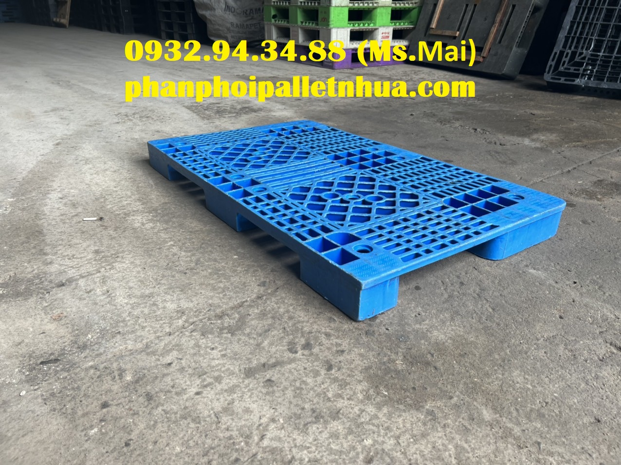 Pallet nhựa lót sàn, tấm nhựa lót sàn tiện lợi mà chất lượng cao