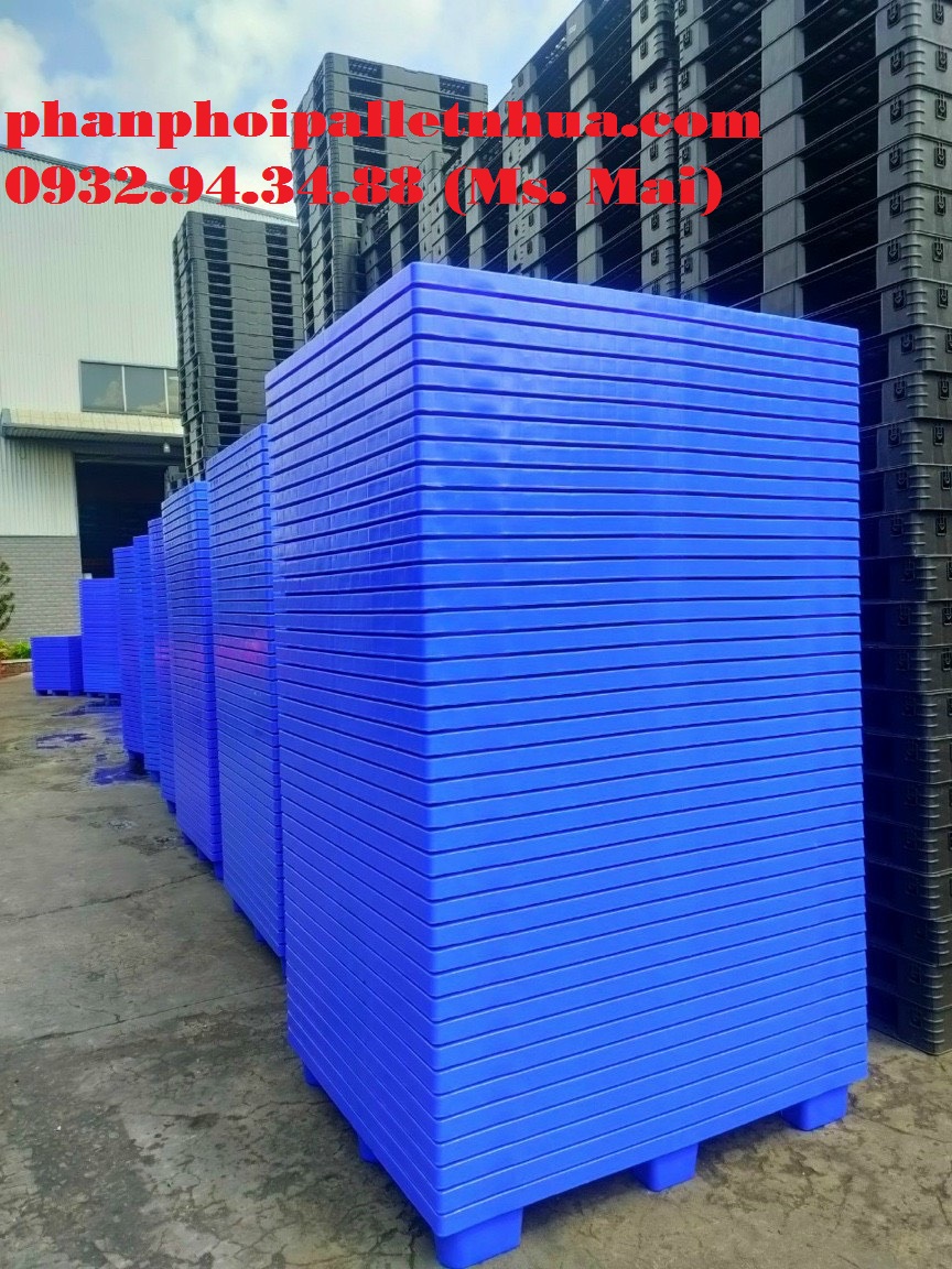 Pallet nhựa màu xanh giá rẻ cạnh tranh, liên hệ 0932943488 (24/7)